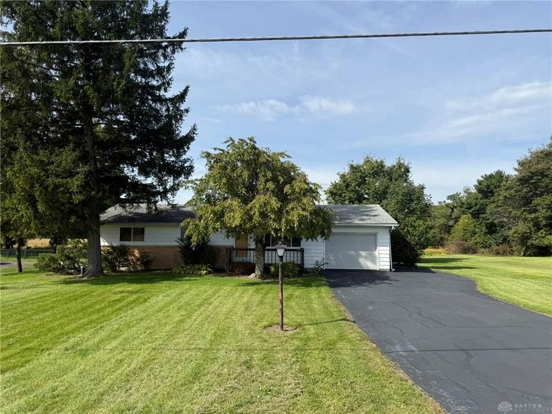 1571 Clayton Road, Brookville, OH 45309 Photo 2
