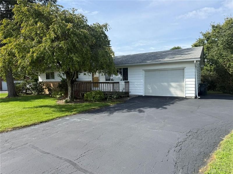 1571 Clayton Road, Brookville, OH 45309 Photo 3