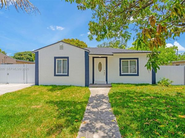 910 NW 123rd St , North Miami, FL 33168