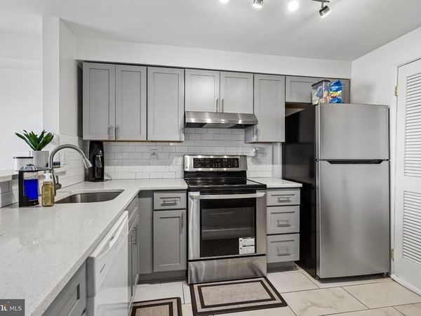 1006 WARWICK COURT, Unit B, STERLING, VA 20164