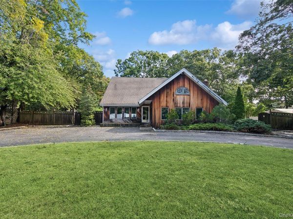65 Morris Avenue , Holtsville, NY 11742