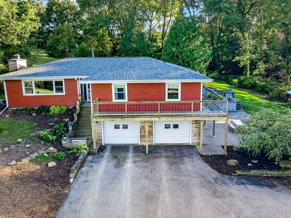 4569 160th Street, Clinton, IA 52732