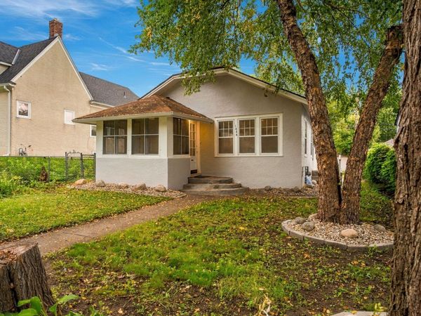 1428 Vincent Avenue N, Minneapolis, MN 55411
