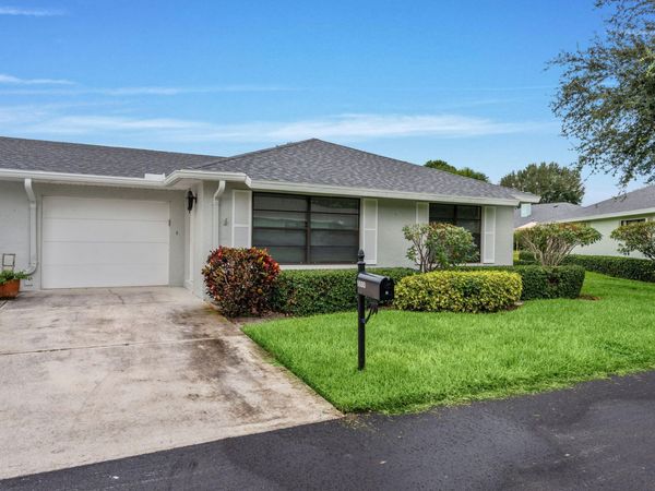 9880 Chestnut Tree Terrace, Boynton Beach, FL 33436