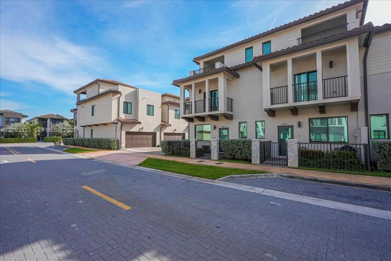Please Call For Address, Doral, FL 33166 Photo