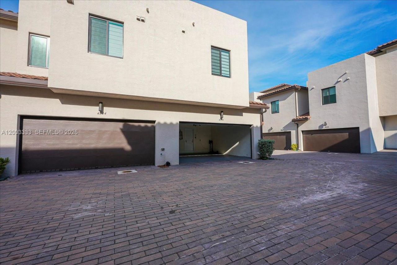 Please Call For Address, Doral, FL 33166 Photo