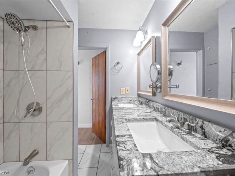 5119 W 5th Street, Brooklyn Heights, OH 44131 Photo 10