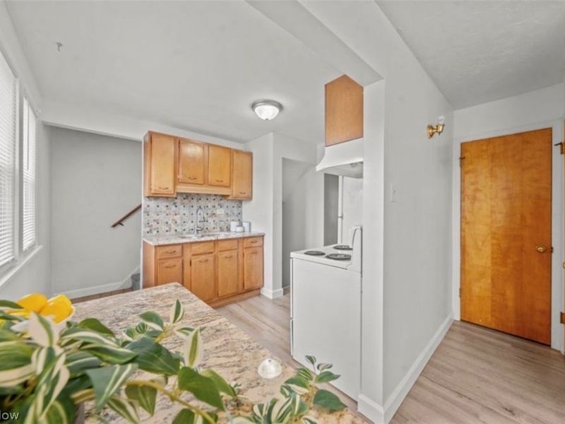 5119 W 5th Street, Brooklyn Heights, OH 44131 Photo 12