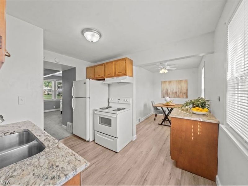 5119 W 5th Street, Brooklyn Heights, OH 44131 Photo 6