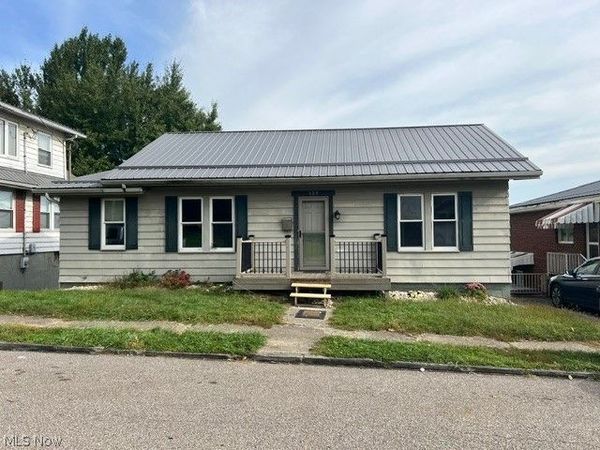 109 High Street, St Clairsville, OH 43950