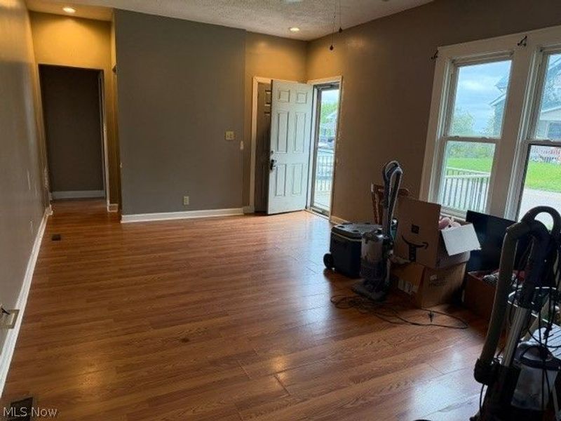 109 High Street, Saint Clairsville, OH 43950 Photo 3