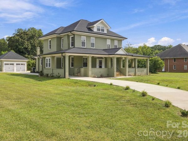 201 E 1st Street , Lowell, NC 28098
