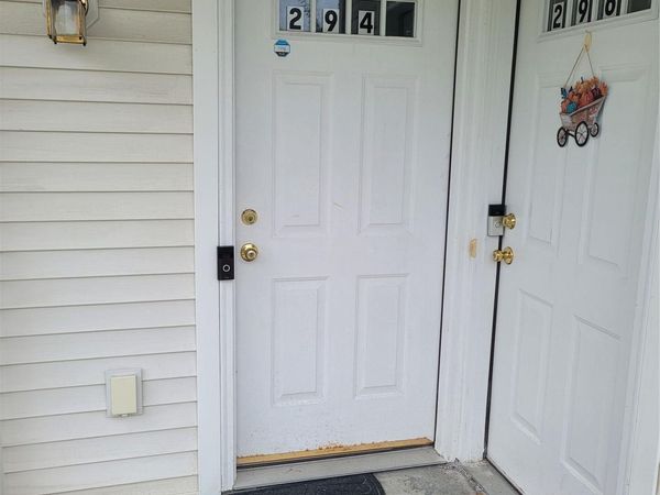 294 Ruth Court, Middletown, NY 10940