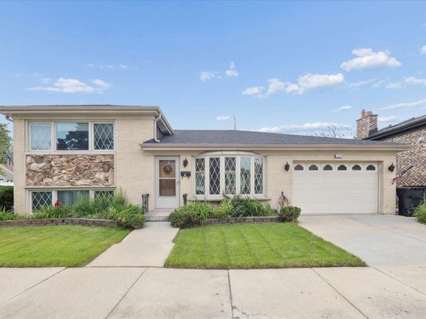 5800 N Octavia Avenue , Chicago, IL 60631