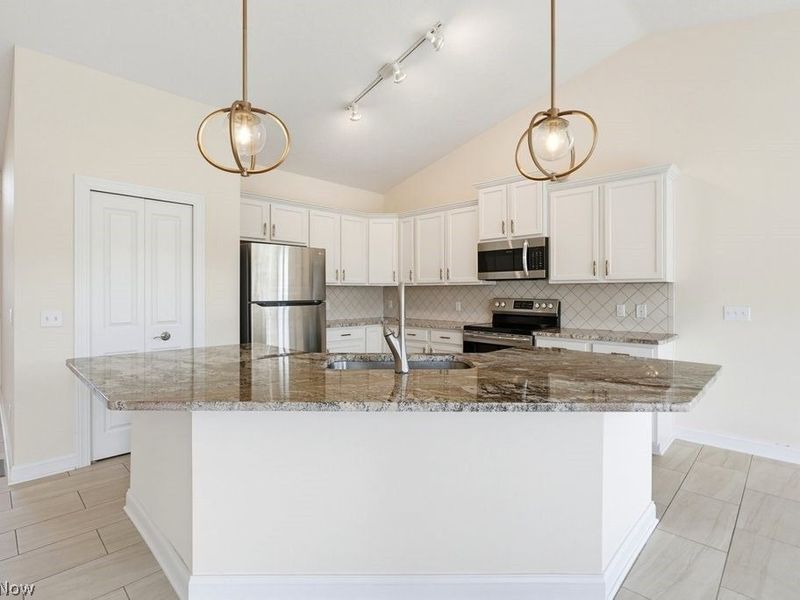 22311 Oxbow Path, Strongsville, OH 44149 Photo 24