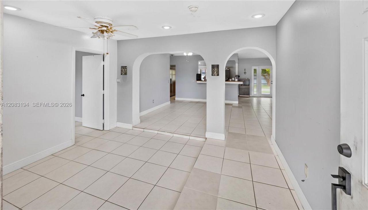 9745 SW 165th Ter, Miami, FL 33157 Photo