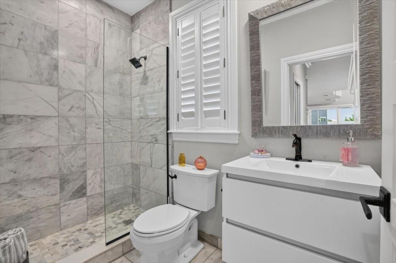 6330 Laguna Drive, Longboat Key, FL 34228 Photo