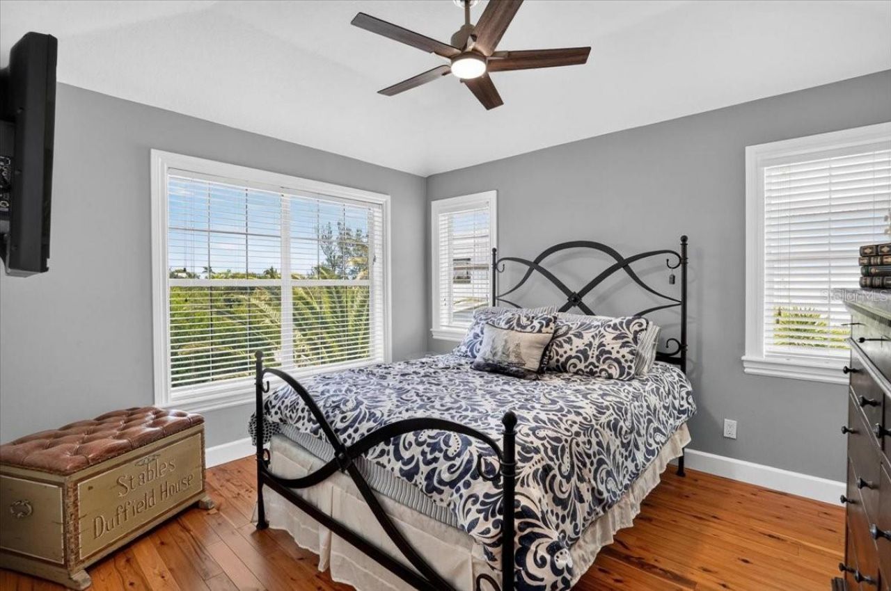 6330 Laguna Drive, Longboat Key, FL 34228 Photo