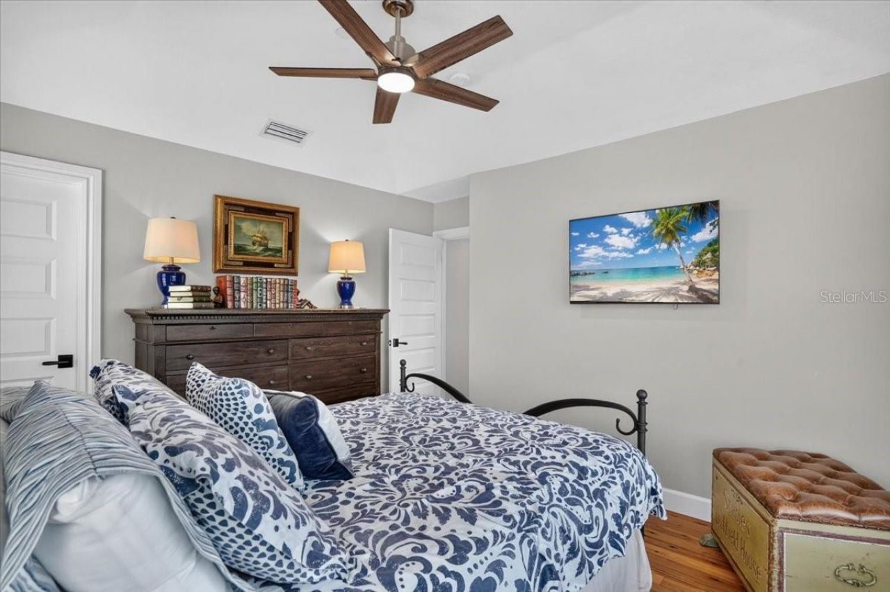 6330 Laguna Drive, Longboat Key, FL 34228 Photo