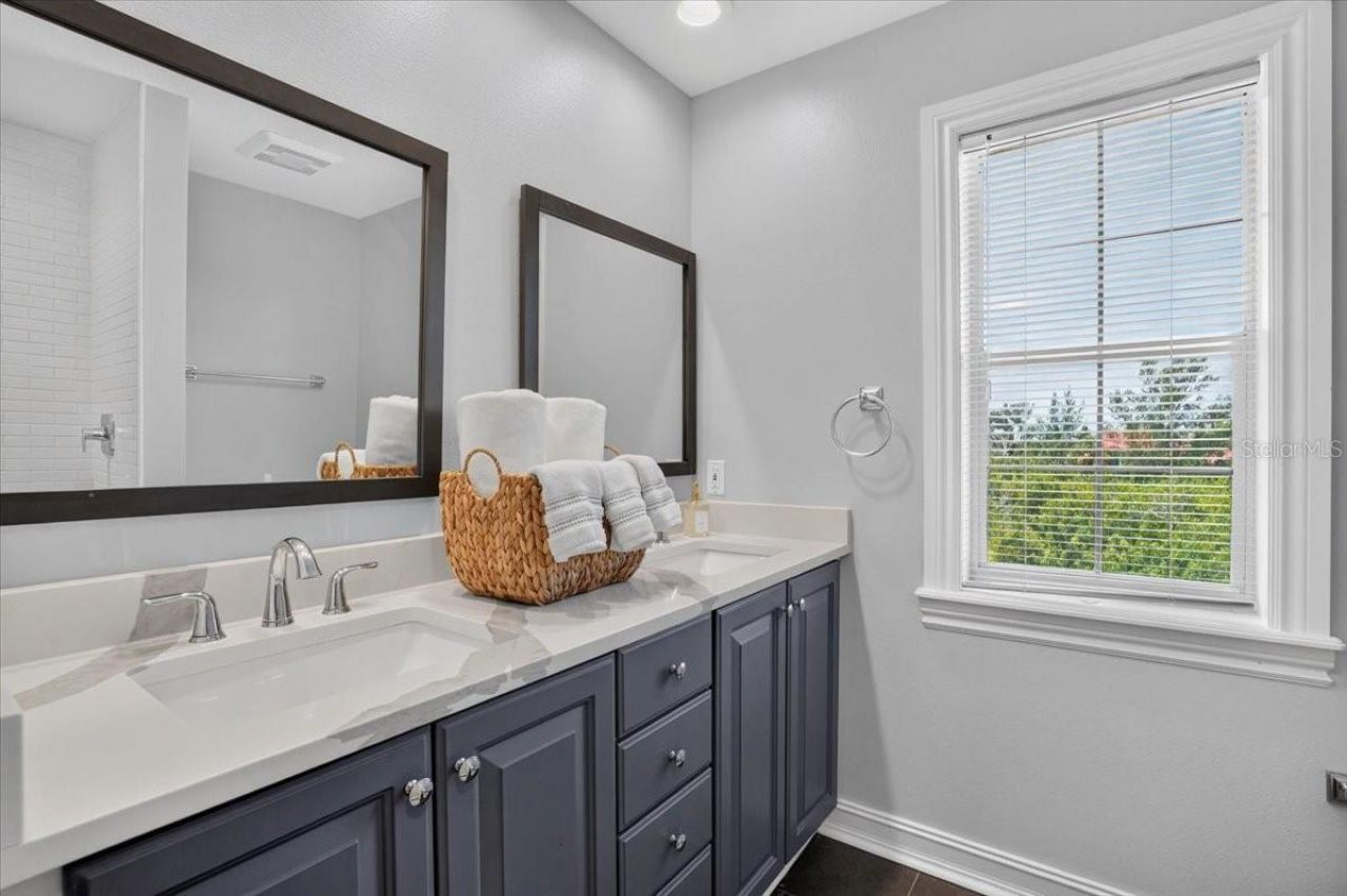 6330 Laguna Drive, Longboat Key, FL 34228 Photo