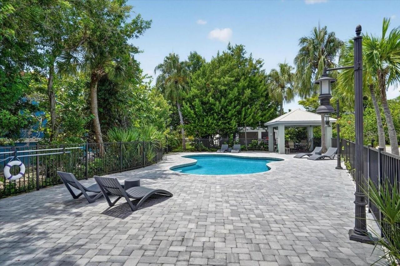 6330 Laguna Drive, Longboat Key, FL 34228 Photo