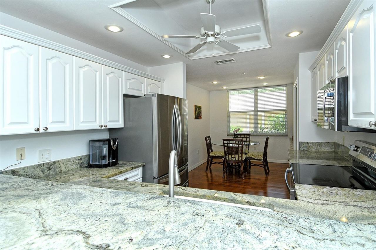 5240 Hyland Hills Avenue , Unit 1415, Sarasota, FL 34241 Photo