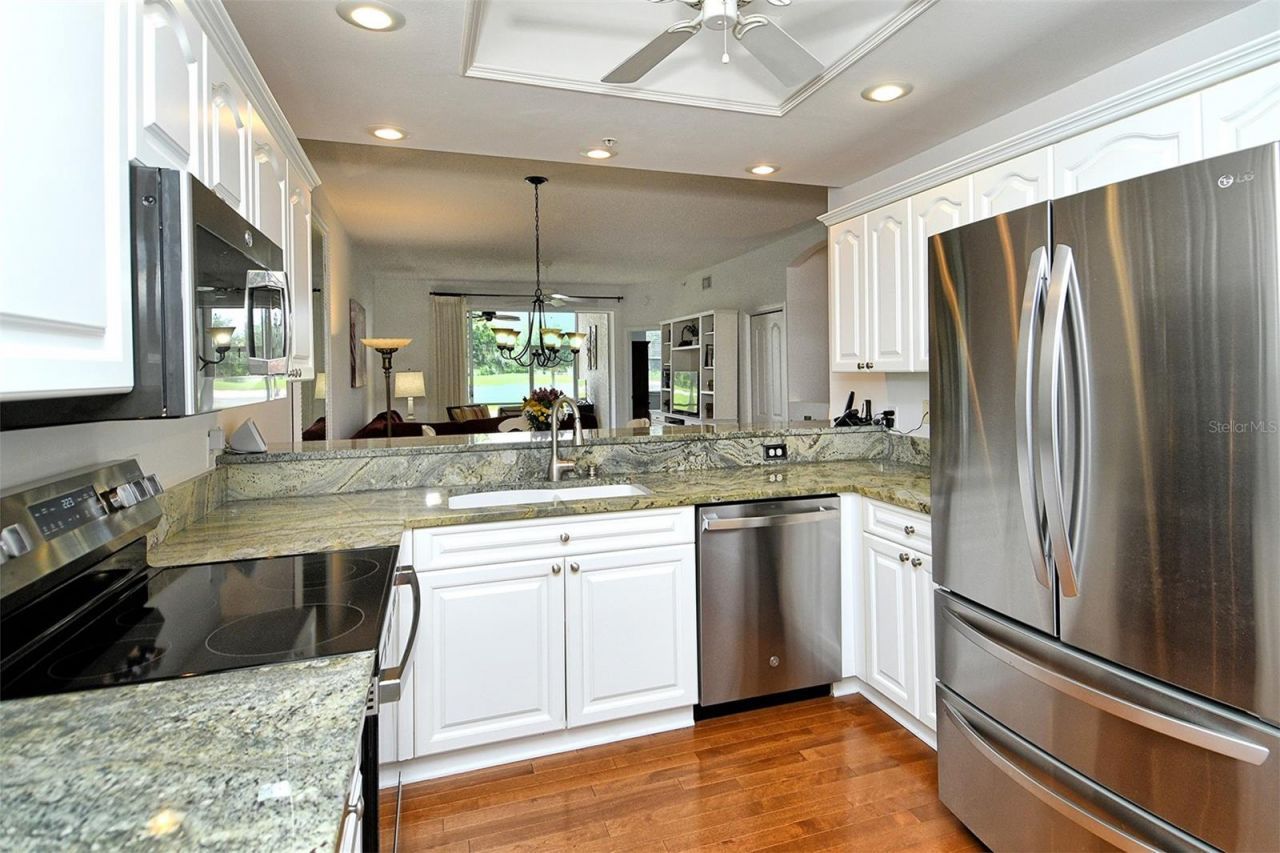 5240 Hyland Hills Avenue , Unit 1415, Sarasota, FL 34241 Photo