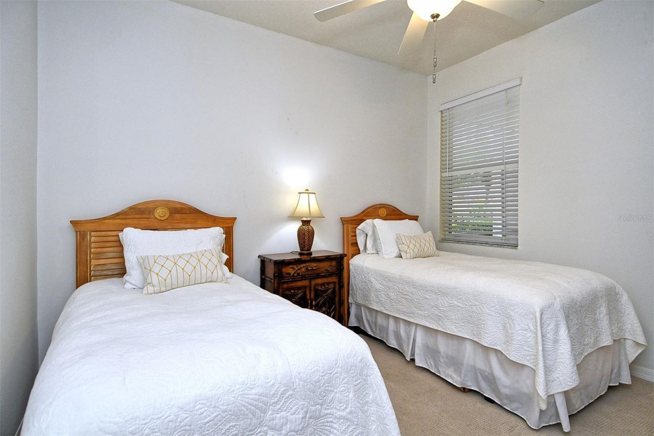 5240 Hyland Hills Avenue , Unit 1415, Sarasota, FL 34241 Photo