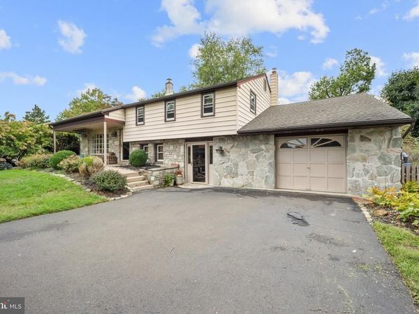 1043 DAVISVILLE ROAD, SOUTHAMPTON, PA 18966