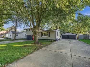 8580 Nancy Avenue, Utica, Mi 48317