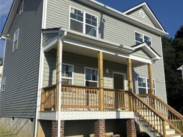 910 Diamond Street, Petersburg, VA 23803