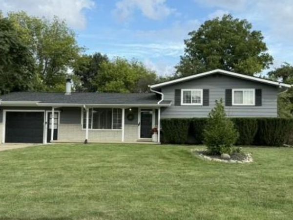1069 Elodie Drive, Flint Township, Mi 48532