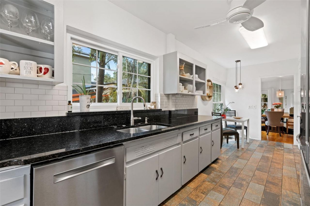 452 23rd Avenue N, Saint Petersburg, FL 33704 Photo