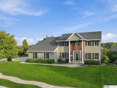 18655 Van Camp Drive, Omaha, NE 68136