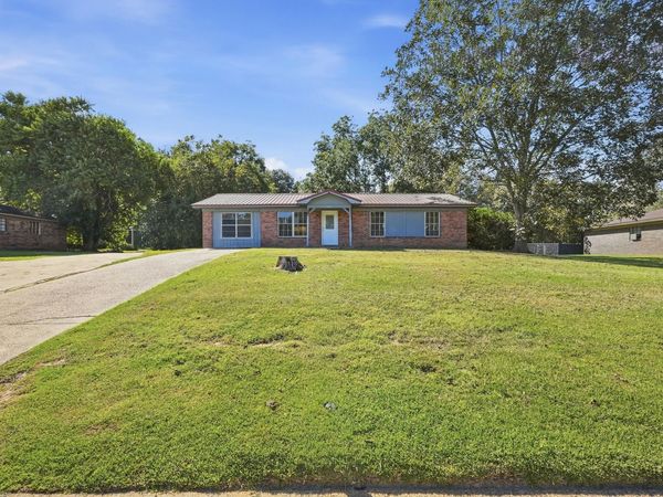 2325 Sweetgum Drive, Bonifay, FL 32425