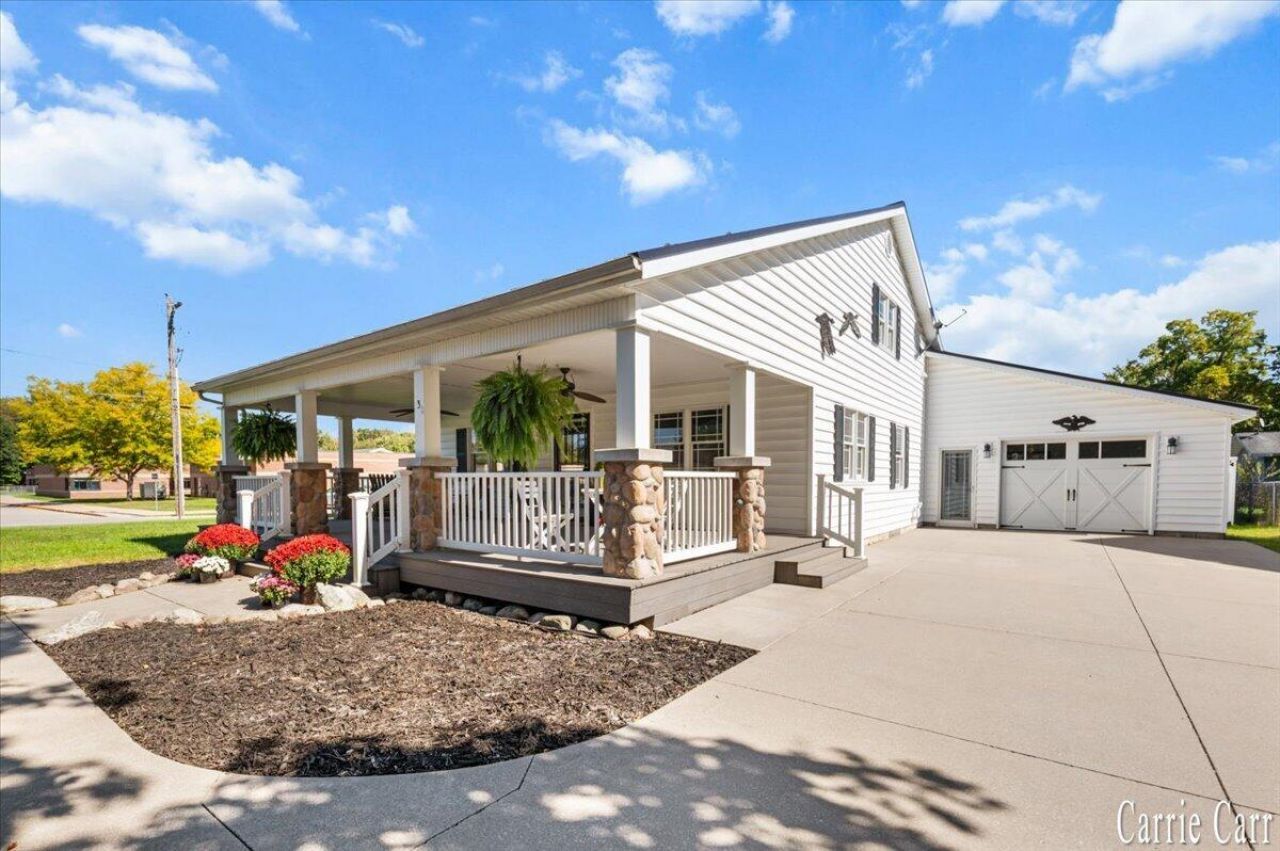 138 N Sherman Street, Sheridan, MI 48884 Main Photo