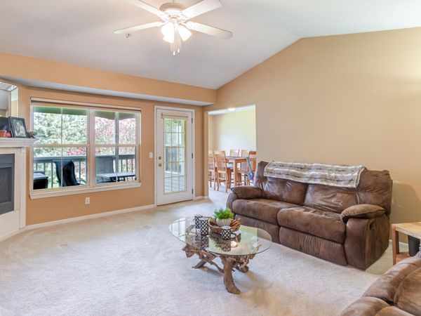 1137 Curzon Court, Unit 203, Howell, MI 48843