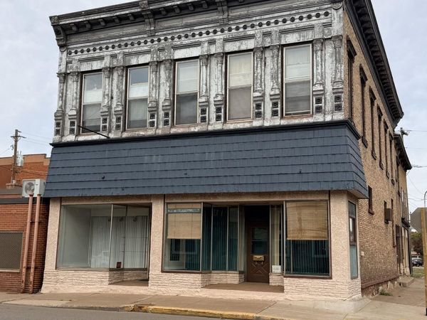 121/123 E Division Street, Ishpeming, MI 49841