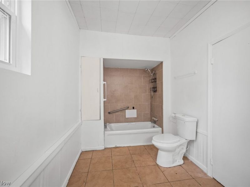 1413 East Avenue, Akron, OH 44307 Photo 13