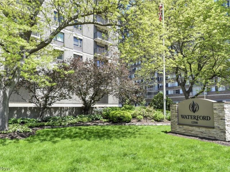 12500 Edgewater Drive, Unit 1603, Lakewood, OH 44107 Photo 2
