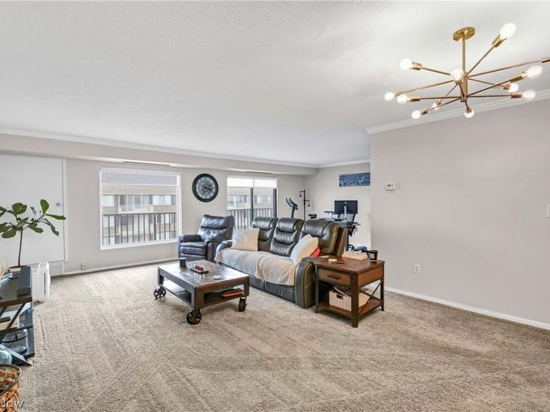 12500 Edgewater Drive, Unit 1603, Lakewood, OH 44107 Photo 3