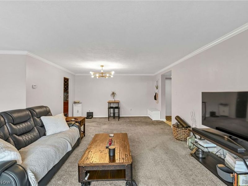 12500 Edgewater Drive, Unit 1603, Lakewood, OH 44107 Photo 7