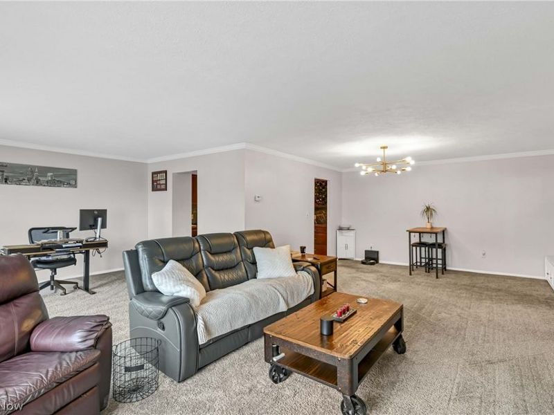 12500 Edgewater Drive, Unit 1603, Lakewood, OH 44107 Photo 8