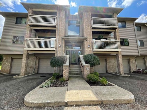 3800 Rosemont Boulevard , Unit 110B, Akron, OH 44333