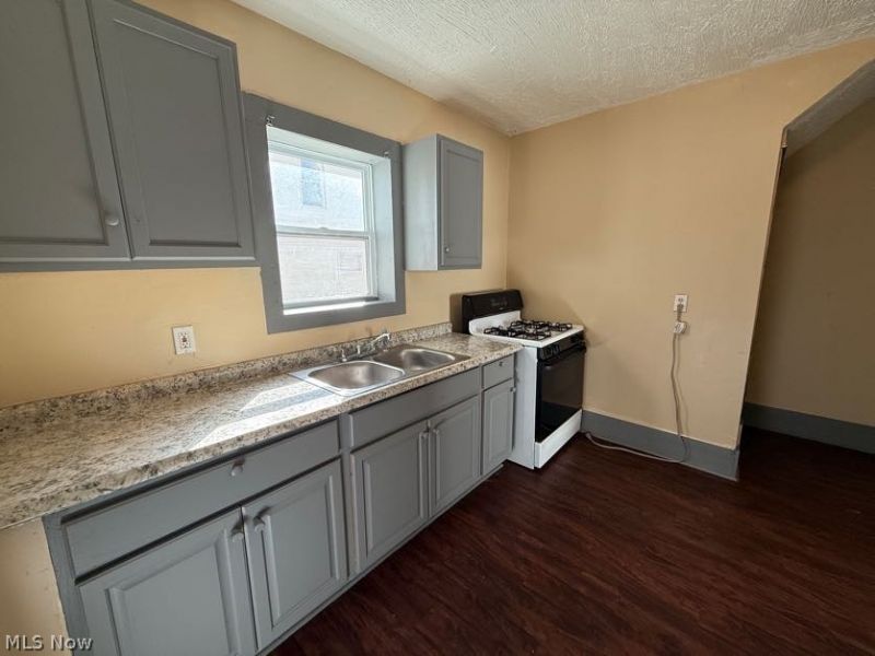 1017 La Croix Avenue, Akron, OH 44307 Photo 12