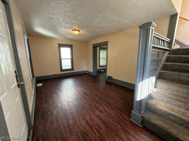1017 La Croix Avenue, Akron, OH 44307 Photo 6