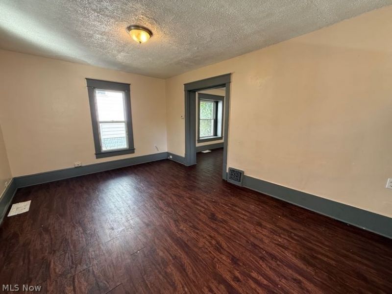 1017 La Croix Avenue, Akron, OH 44307 Photo 7