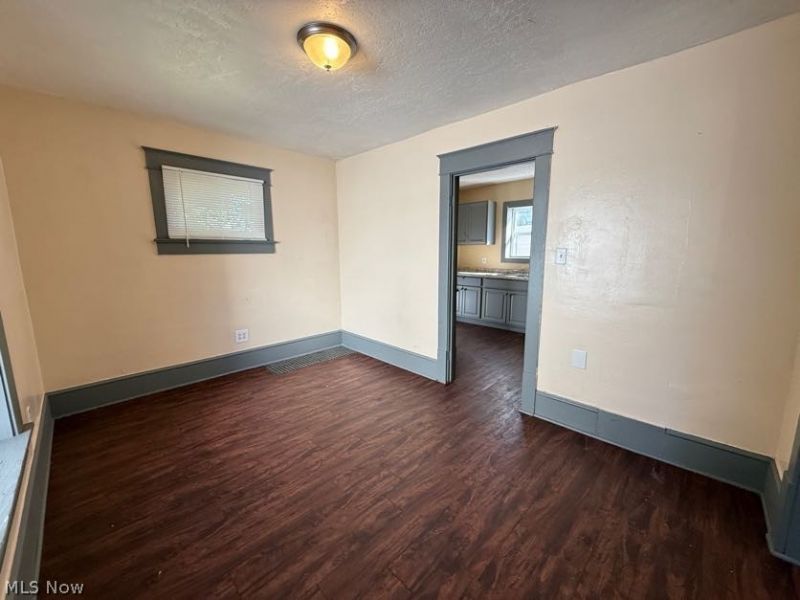 1017 La Croix Avenue, Akron, OH 44307 Photo 9