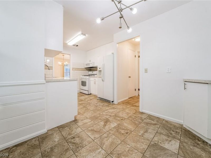 23509 Beachwood Boulevard, Beachwood, OH 44122 Photo 17