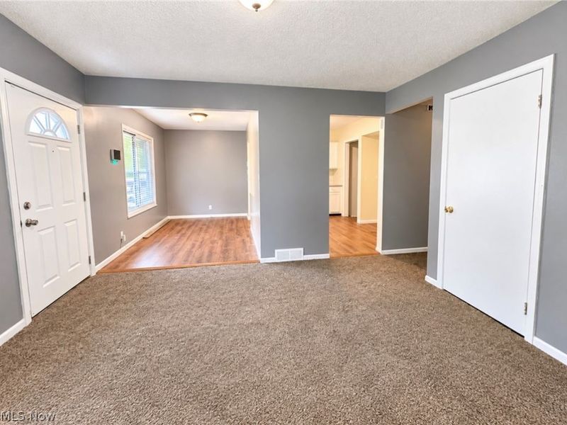4399 E 143rd Street, Cleveland, OH 44128 Photo 2